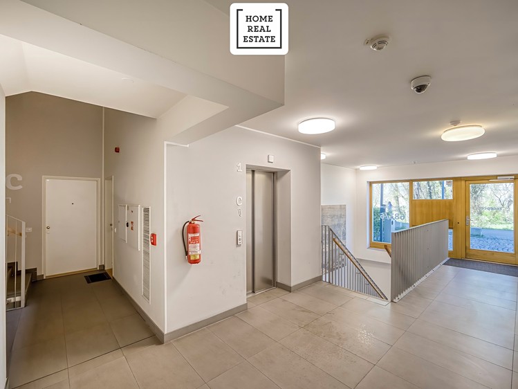 Pronájem bytu 3+kk 90 m² - foto 8