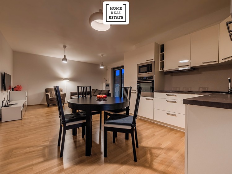 Pronájem bytu 2+kk 71 m² - foto 2