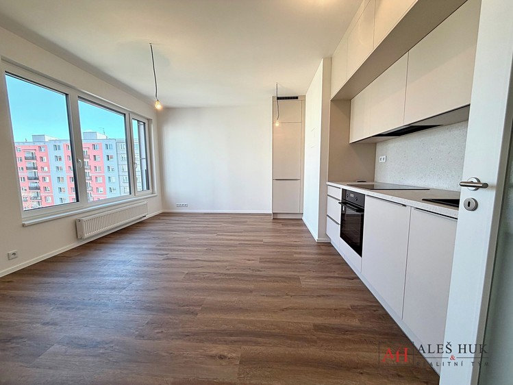 Pronájem bytu 2+kk 42 m² - foto 5