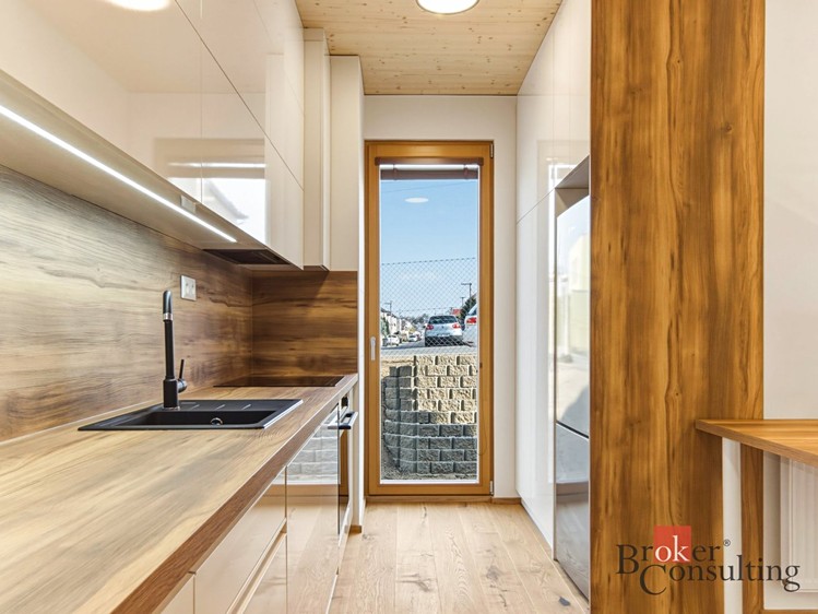 Pronájem bytu 2+kk 48 m² - foto 3