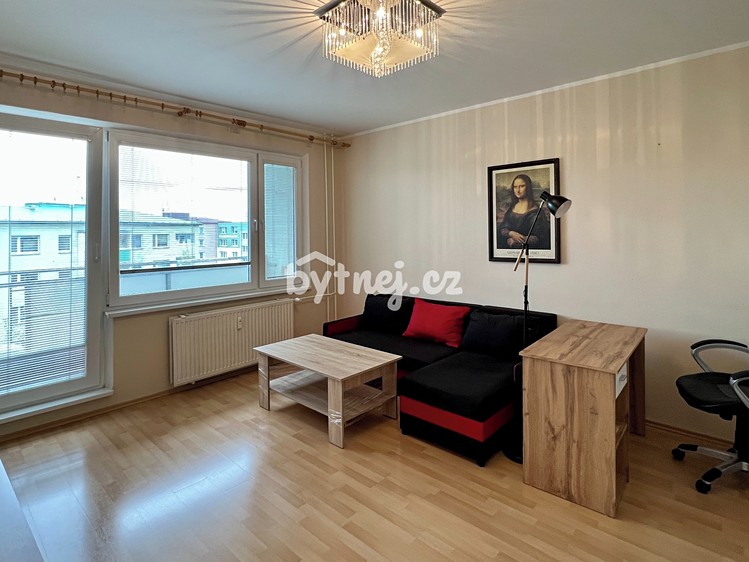 Pronájem bytu 3+1 64 m² - foto 7