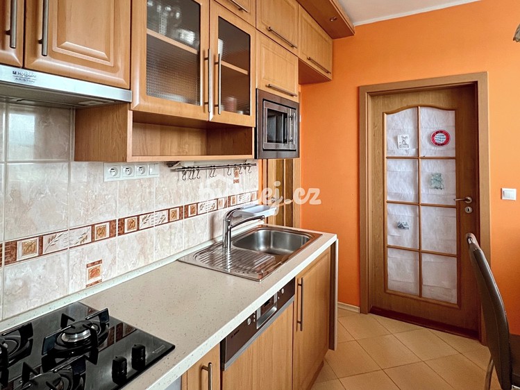 Pronájem bytu 3+1 64 m² - foto 5