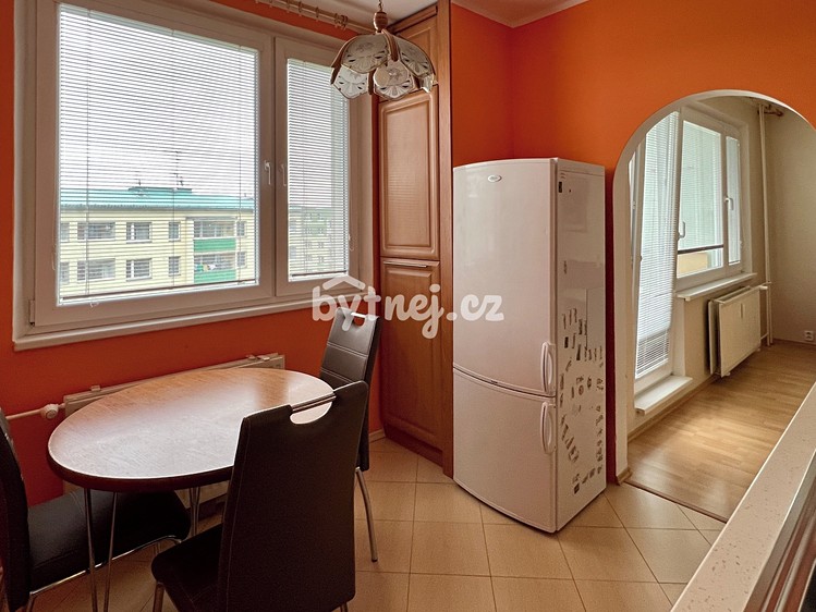Pronájem bytu 3+1 64 m² - foto 6