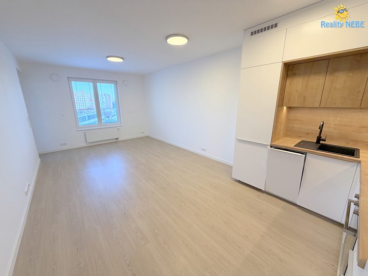 Pronájem bytu 2+kk 60 m² - foto 2