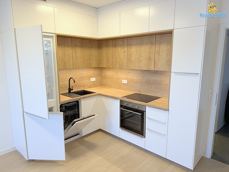 Pronájem bytu 2+kk 60 m² - foto 3