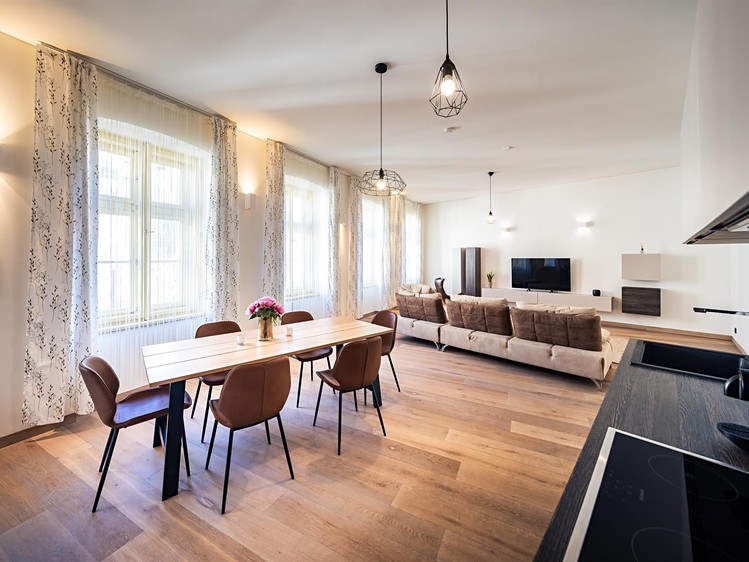 Pronájem bytu 3+kk 123 m² - foto 3