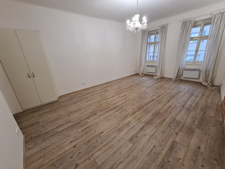 Pronájem bytu 1+kk 43 m² - foto 6
