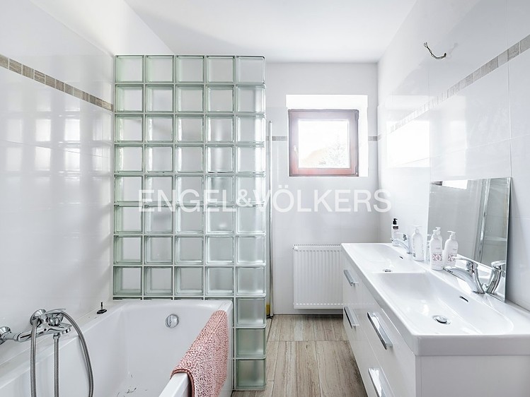 Pronájem bytu 3+kk 123 m² - foto 7