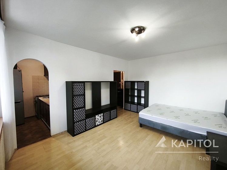 Pronájem bytu 1+kk 28 m² - foto 2