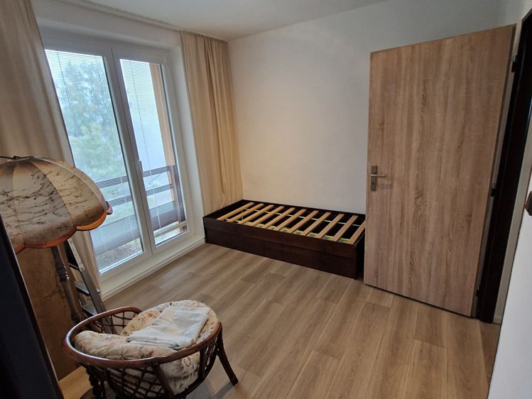 Pronájem bytu 3+1 55 m² - foto 8