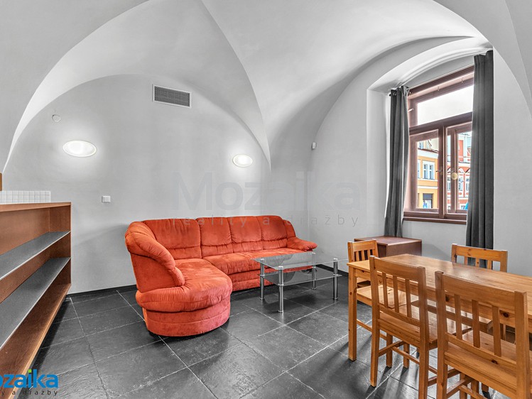 Pronájem bytu 2+kk 80 m² (Jednopodlažní) - foto 3