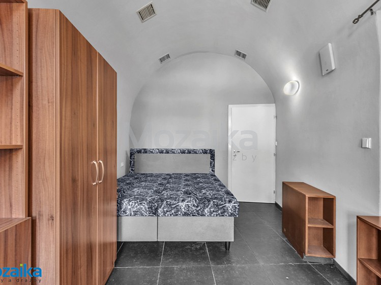 Pronájem bytu 2+kk 80 m² (Jednopodlažní) - foto 6