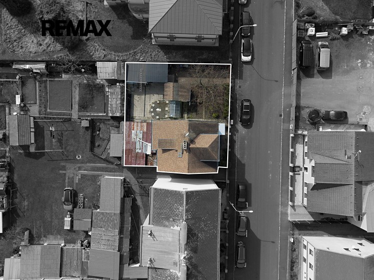 Prodej rodinného domu 140 m², pozemek 369 m² - foto 2