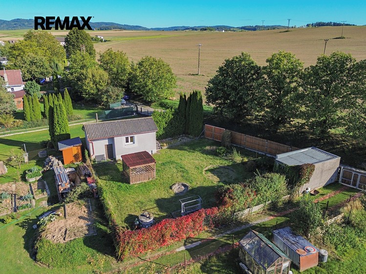 Prodej chaty 33 m², pozemek 403 m² - foto 1
