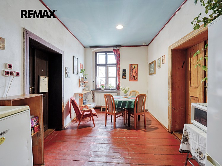 Prodej  rodinného domu 677 m², pozemek 1 103 m² - foto 3