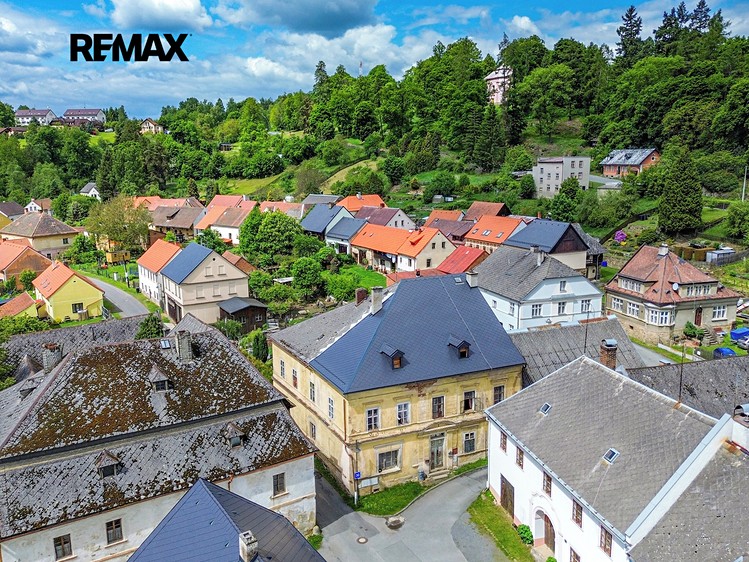 Prodej  rodinného domu 677 m², pozemek 1 103 m² - foto 6