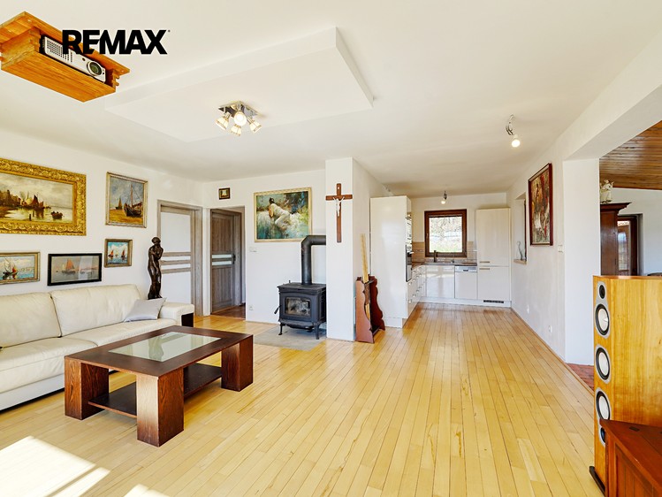 Prodej rodinného domu 89 m², pozemek 901 m² - foto 3