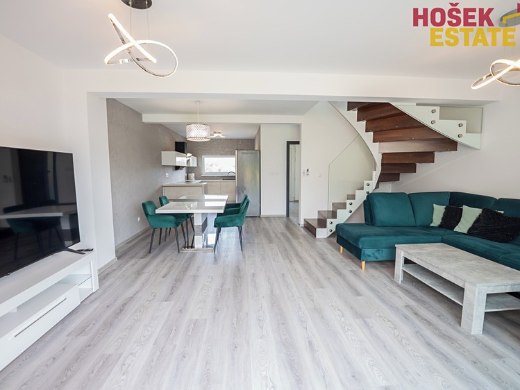 Prodej rodinného domu 93 m², pozemek 237 m² - foto 3