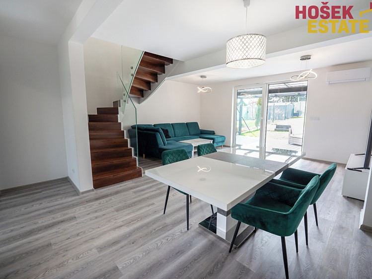 Prodej rodinného domu 93 m², pozemek 237 m² - foto 4