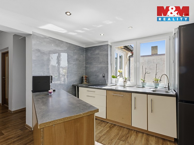 Prodej rodinného domu 100 m², pozemek 735 m² - foto 4