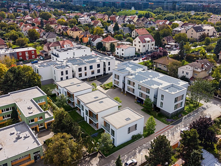 Prodej rodinného domu 137 m², pozemek 184 m² - foto 3