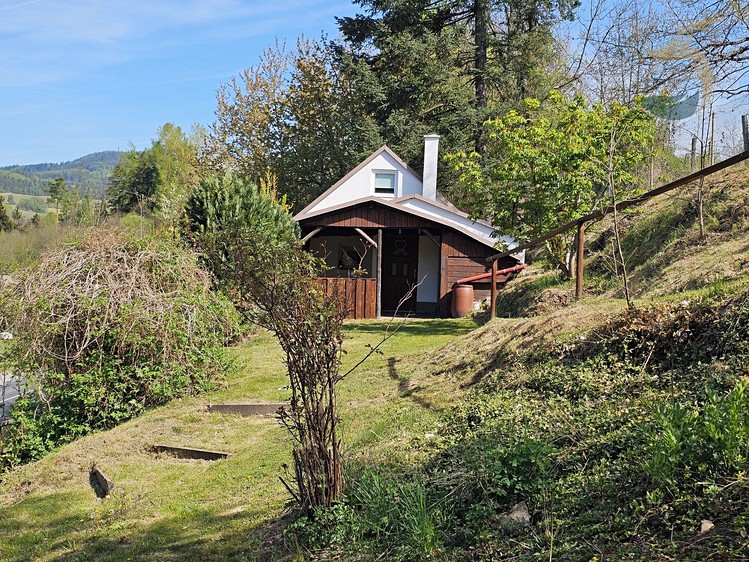 Prodej chaty 60 m², pozemek 1 080 m² - foto 2