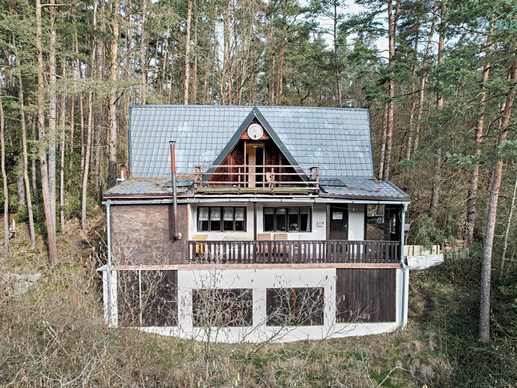 Prodej chaty 110 m², pozemek 83 m² - foto 1