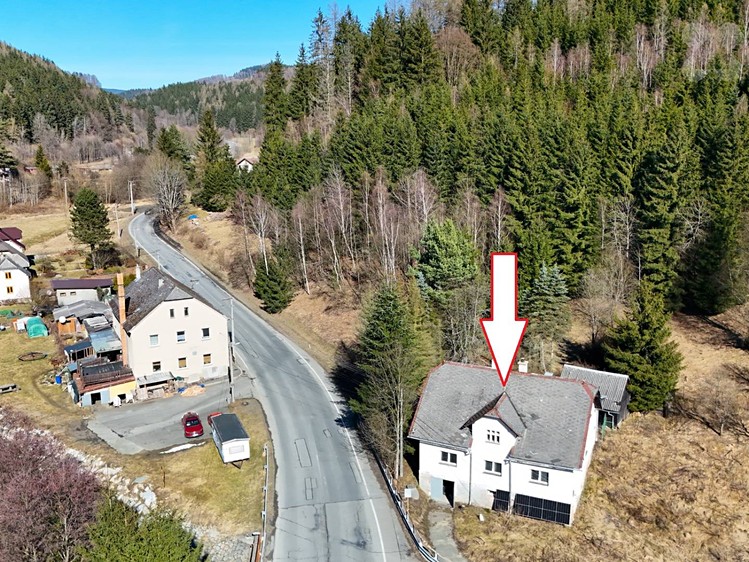 Prodej rodinného domu 300 m², pozemek 4 116 m² - foto 1