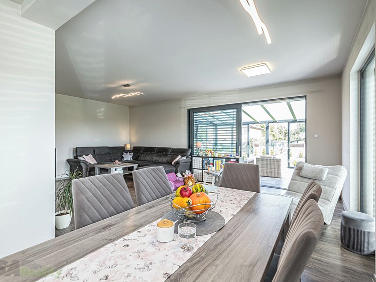 Prodej rodinného domu 164 m², pozemek 986 m² - foto 8