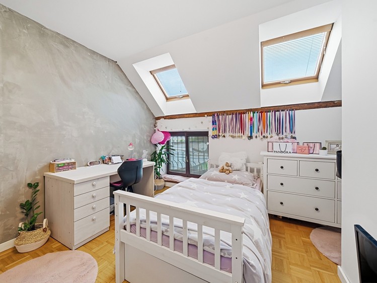 Prodej vícegeneračního domu 470 m², pozemek 780 m² - foto 7