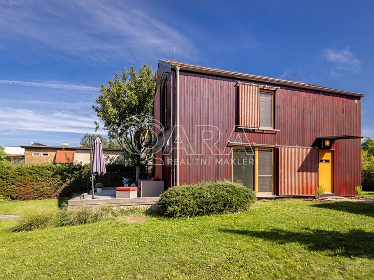 Prodej rodinného domu 134 m², pozemek 860 m² - foto 4