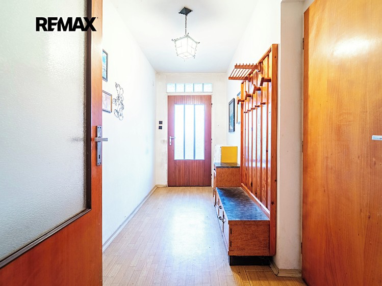 Prodej rodinného domu 110 m², pozemek 660 m² - foto 8