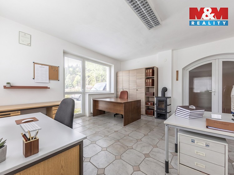 Prodej rodinného domu 200 m², pozemek 2 098 m² - foto 7