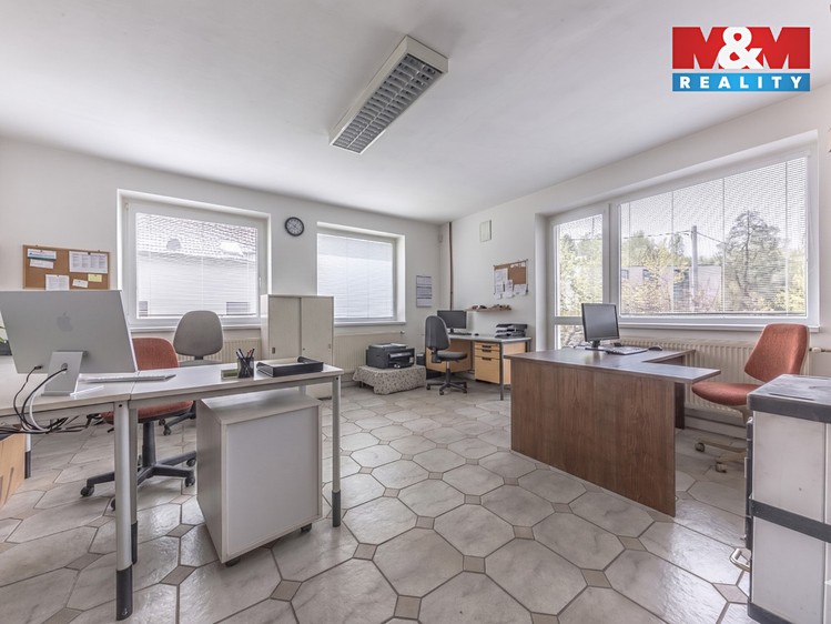 Prodej rodinného domu 200 m², pozemek 2 098 m² - foto 6