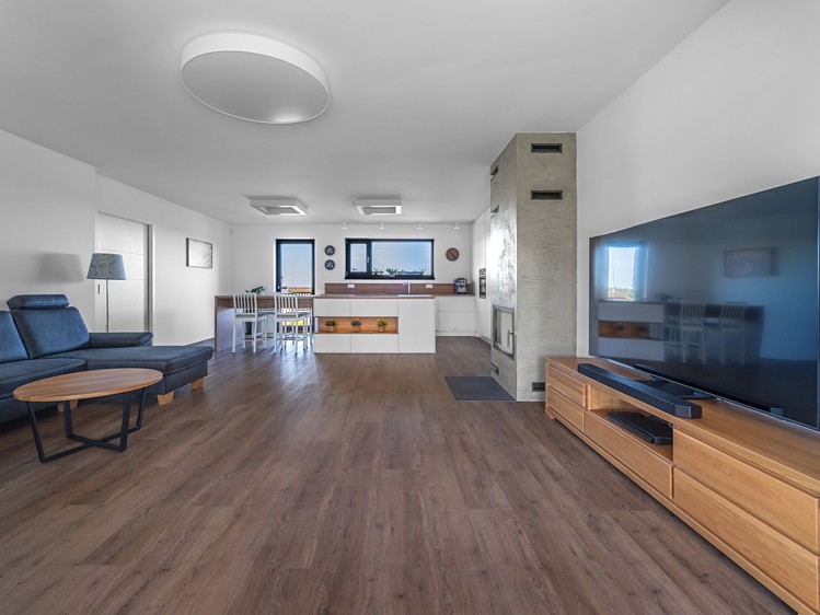 Prodej rodinného domu 143 m², pozemek 818 m² - foto 6
