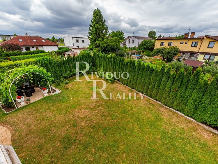 Prodej rodinného domu 357 m², pozemek 784 m² - foto 6