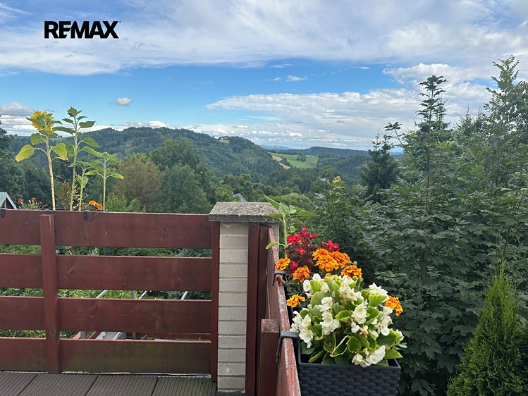 Prodej rodinného domu 200 m², pozemek 722 m² - foto 5