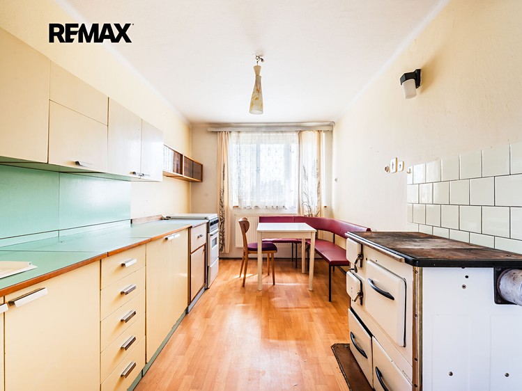 Prodej rodinného domu 134 m², pozemek 720 m² - foto 3