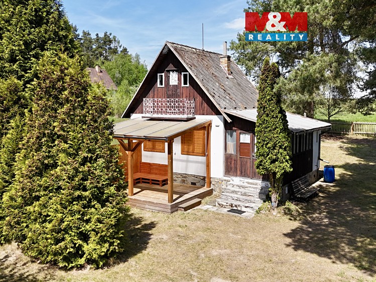 Prodej chaty 70 m², pozemek 623 m² - foto 1