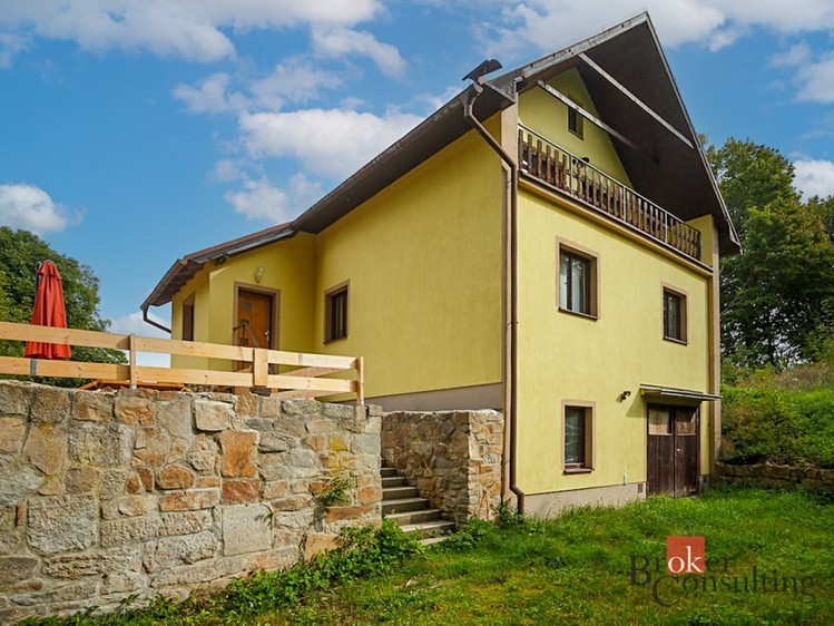 Prodej rodinného domu 150 m², pozemek 385 m² - foto 1