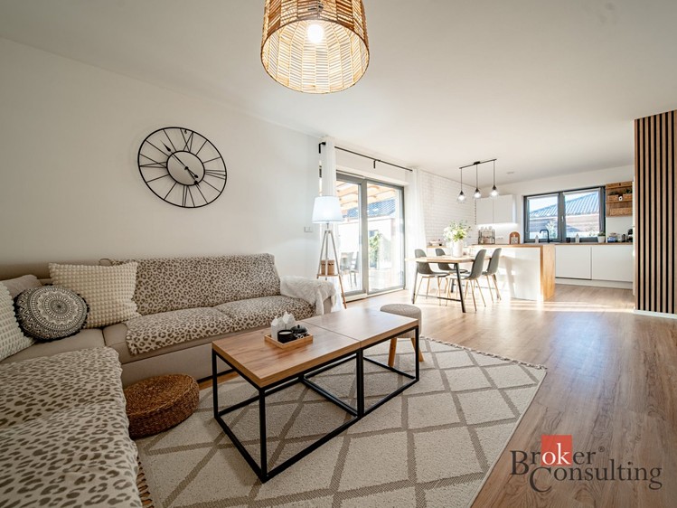 Prodej rodinného domu 107 m², pozemek 911 m² - foto 4