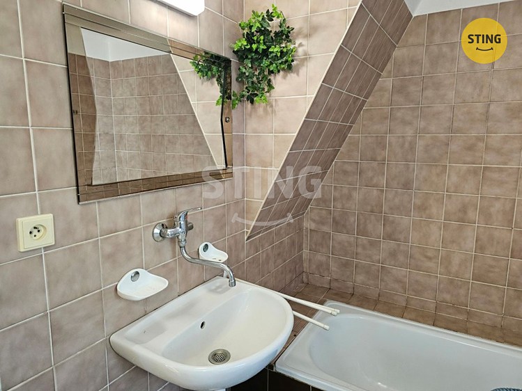 Prodej  rodinného domu 140 m², pozemek 258 m² - foto 5