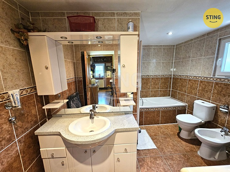 Prodej  rodinného domu 210 m², pozemek 1 778 m² - foto 6