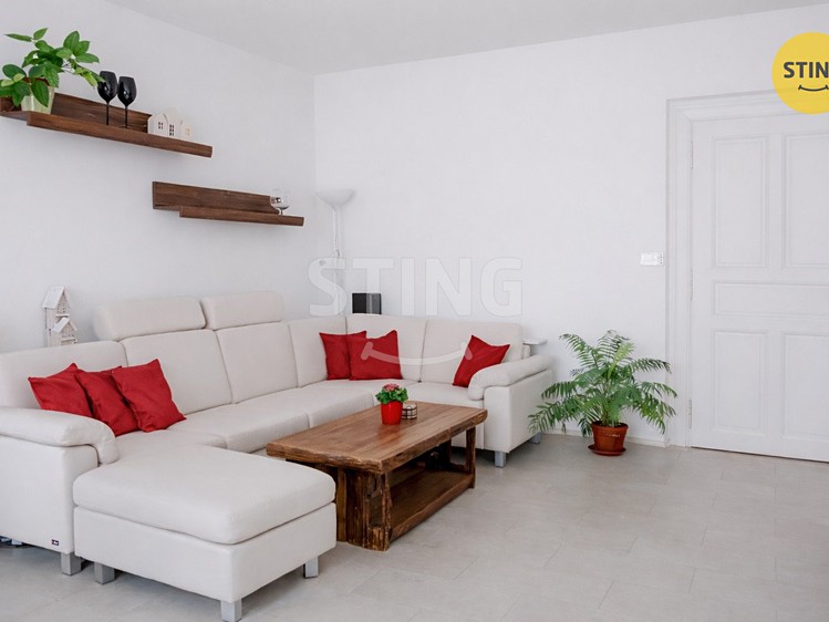 Prodej rodinného domu 240 m², pozemek 522 m² - foto 5