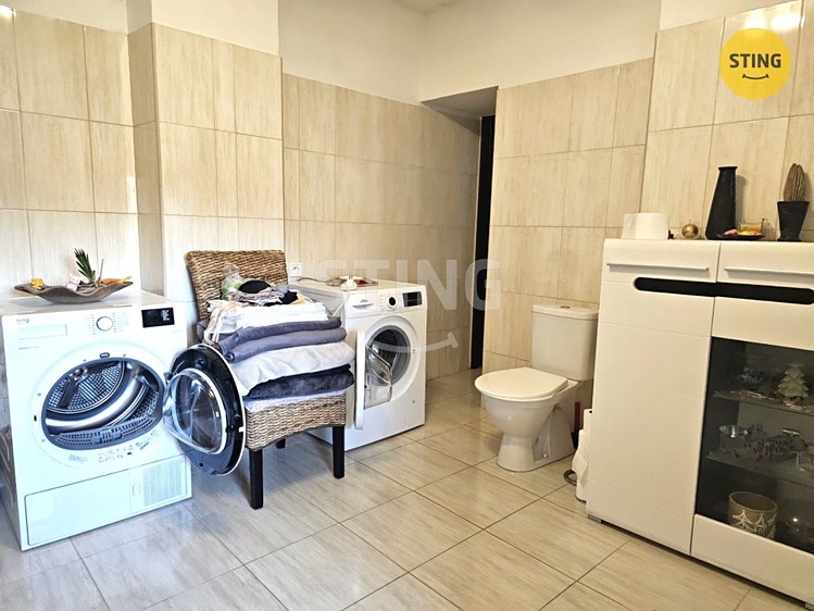 Prodej  rodinného domu 220 m², pozemek 292 m² - foto 8