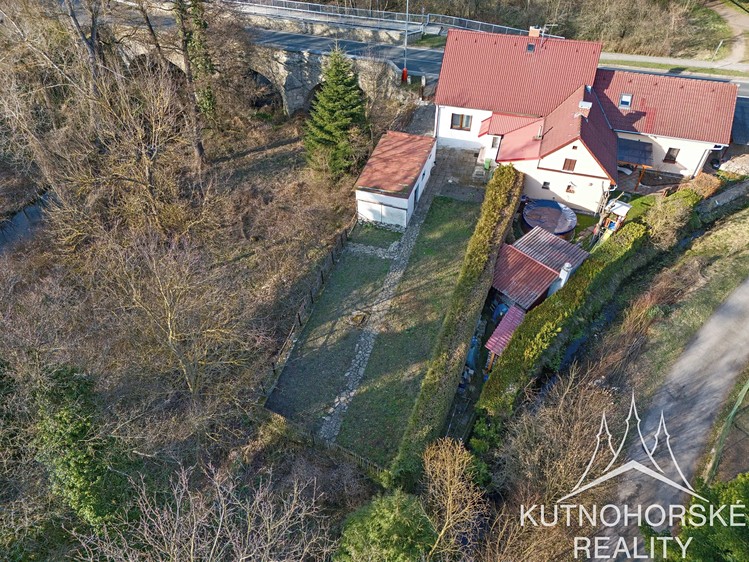 Prodej rodinného domu 148 m², pozemek 378 m² - foto 3