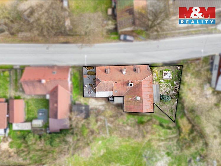 Prodej rodinného domu 200 m², pozemek 299 m² - foto 2