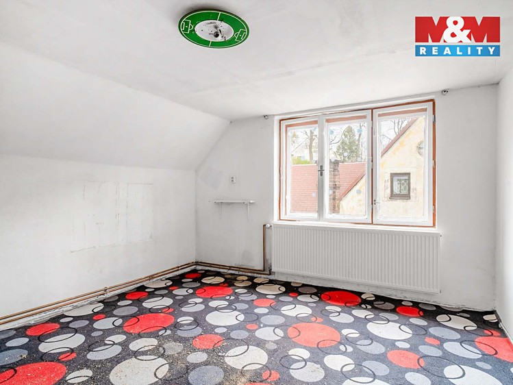 Prodej rodinného domu 200 m², pozemek 299 m² - foto 8