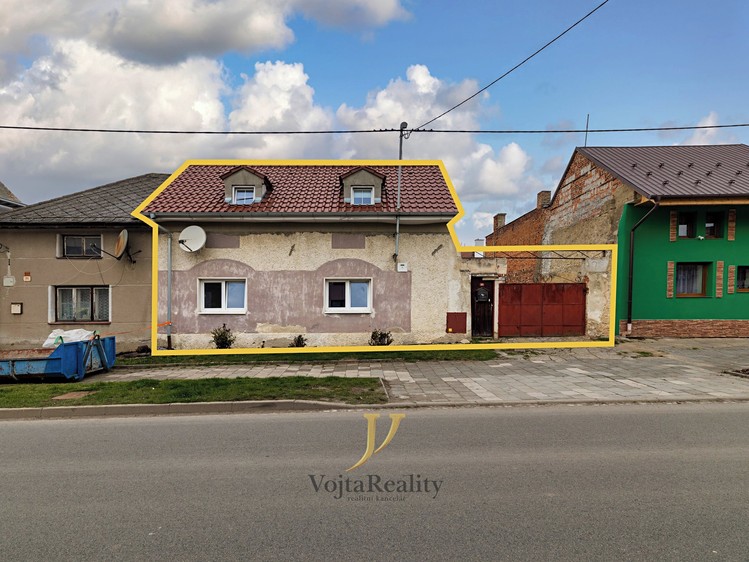 Prodej rodinného domu 117 m², pozemek 282 m² - foto 2