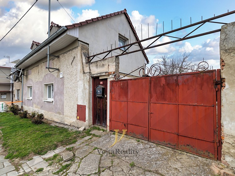 Prodej rodinného domu 117 m², pozemek 282 m² - foto 3